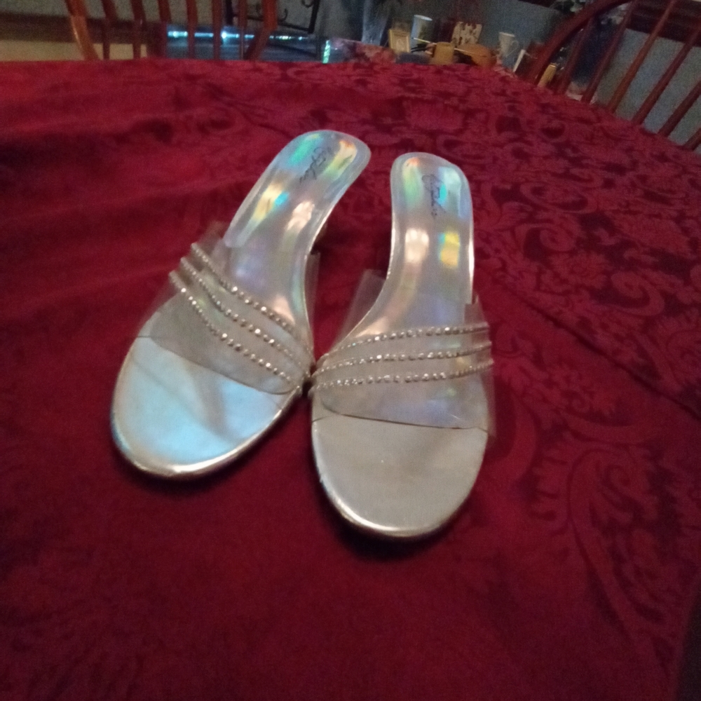 High heeled sandals with rhinestones.